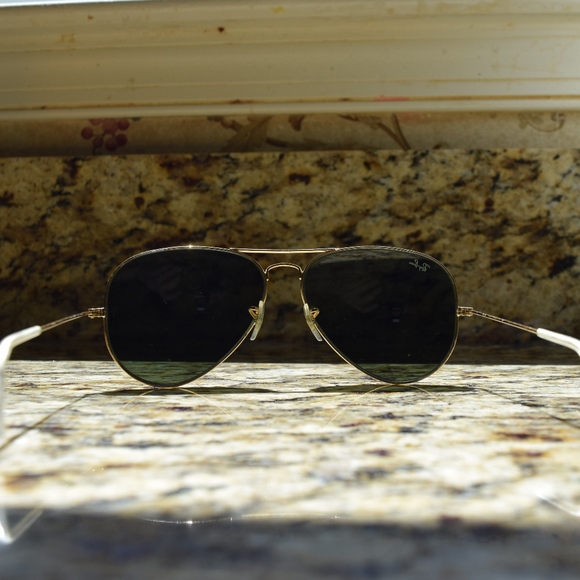 Ray-Ban Aviator Sunglasses - Picture 6 of 7